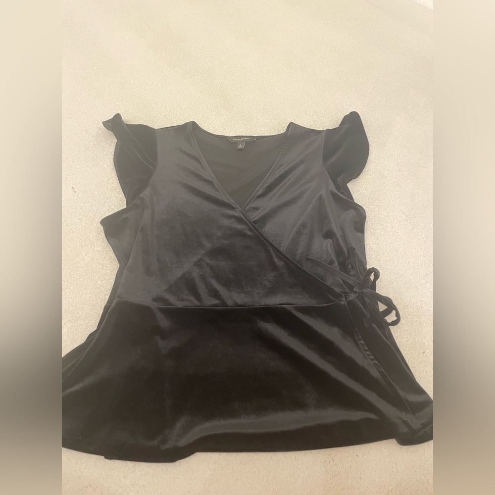 Black Velvet Size Large Banana Republic Top